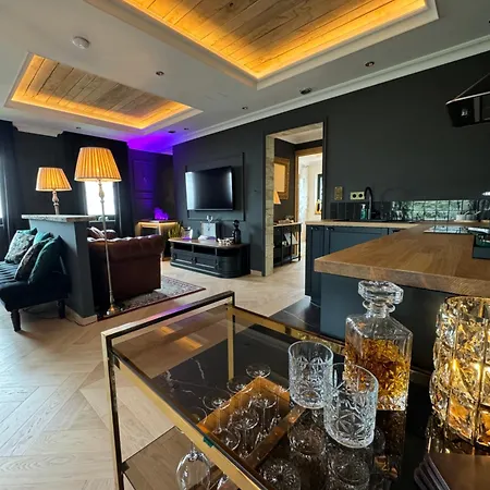 Deluxe By Kn Stavelot