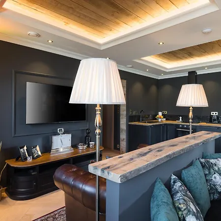 아파트 Deluxe By Kn 스타블로